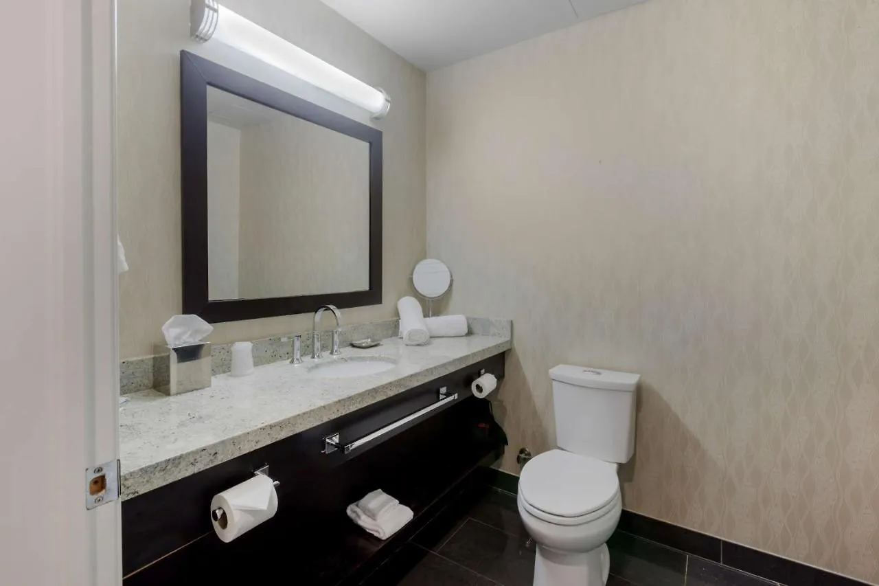 C Hotel By Carmen'S, BW Premier Collection Hamilton
