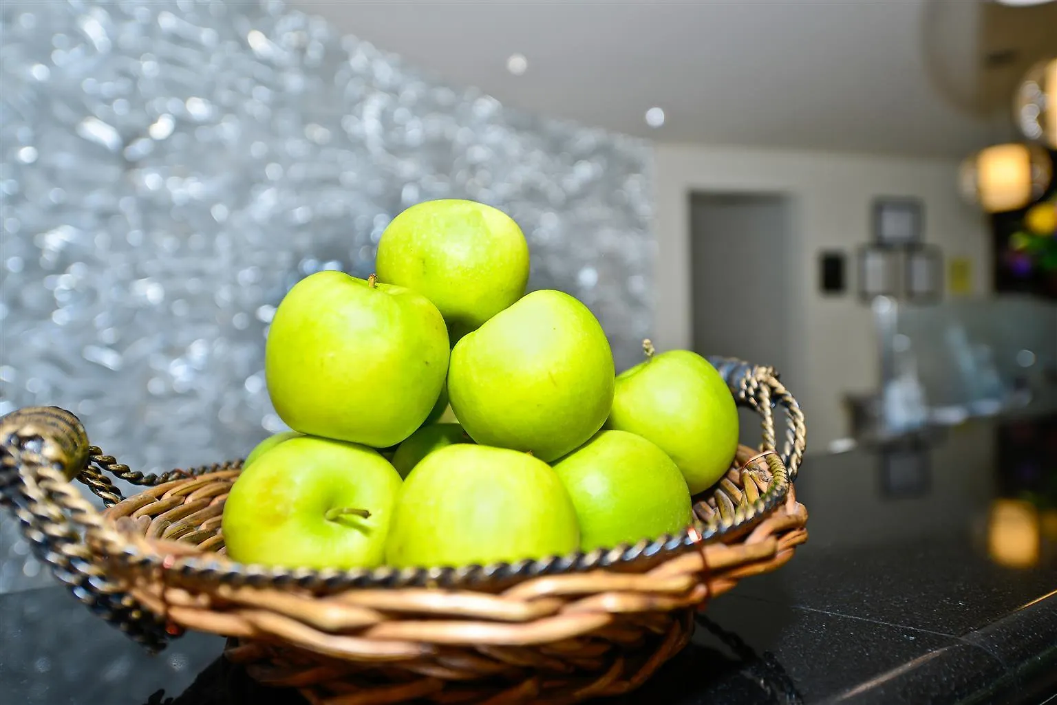C Hotel By Carmen'S, BW Premier Collection Hamilton