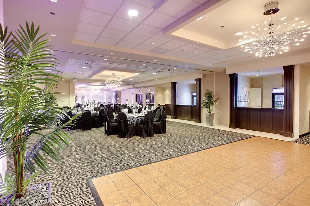 C Hotel By Carmen'S, BW Premier Collection Hamilton