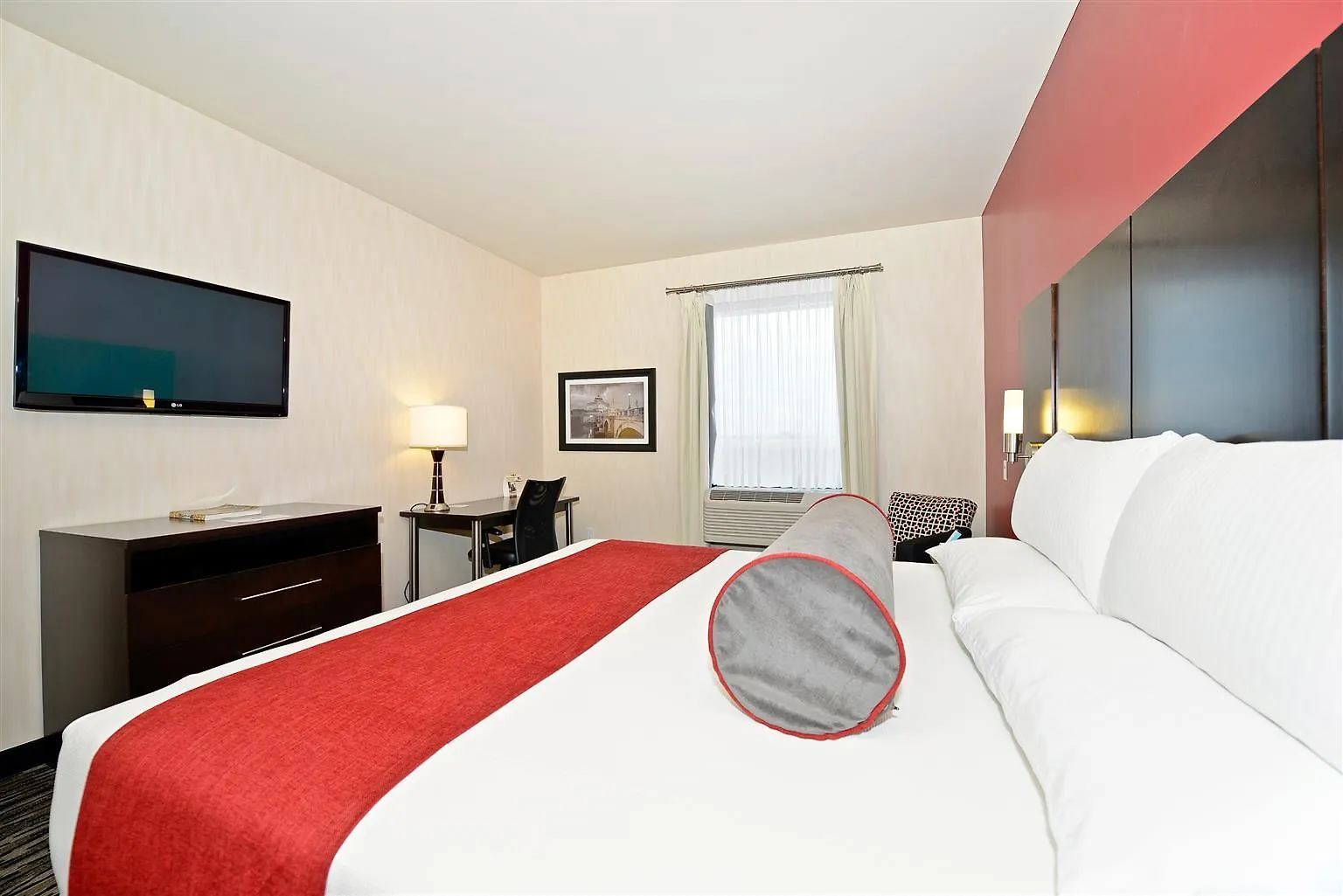 C Hotel By Carmen'S, BW Premier Collection Hamilton