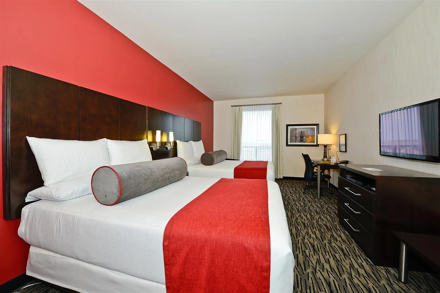 C Hotel By Carmen'S, BW Premier Collection Hamilton 4*,